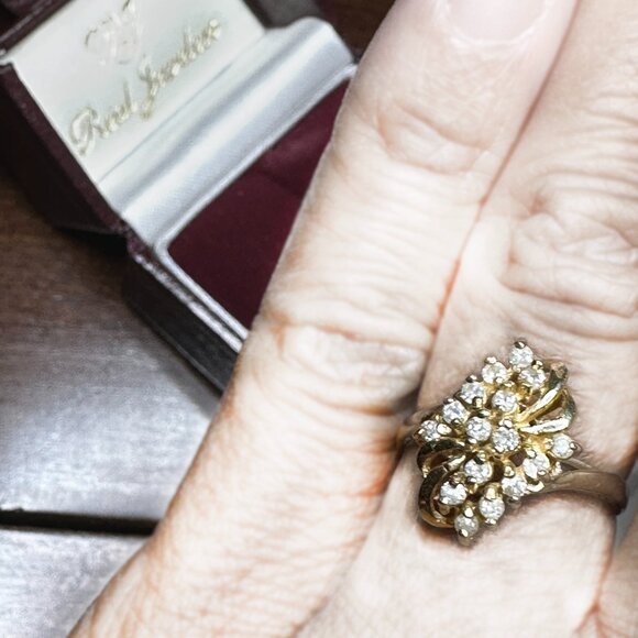Vintage 14K Yellow Gold Diamond Cluster Ring – Size 4.5 – Cocktail - Picture 9 of 11